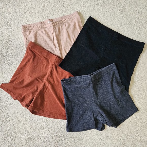 Lot of 4 Shorts - Perfect for under skirts or dresses - Picture 1 of 8